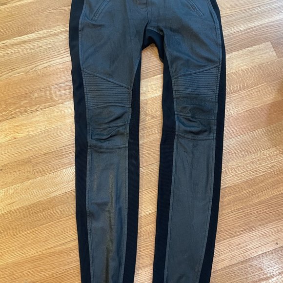 BCBGMaxAzria Faux Leather Contrast Panel Leggings - Picture 5 of 9